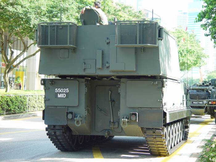 NDP parade 2005 - Primus 155mm 29 calibre SPH
